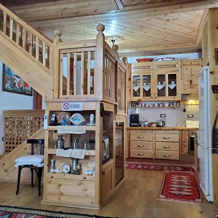 Aria Guesthouse Gjirokaster Luaran gambar