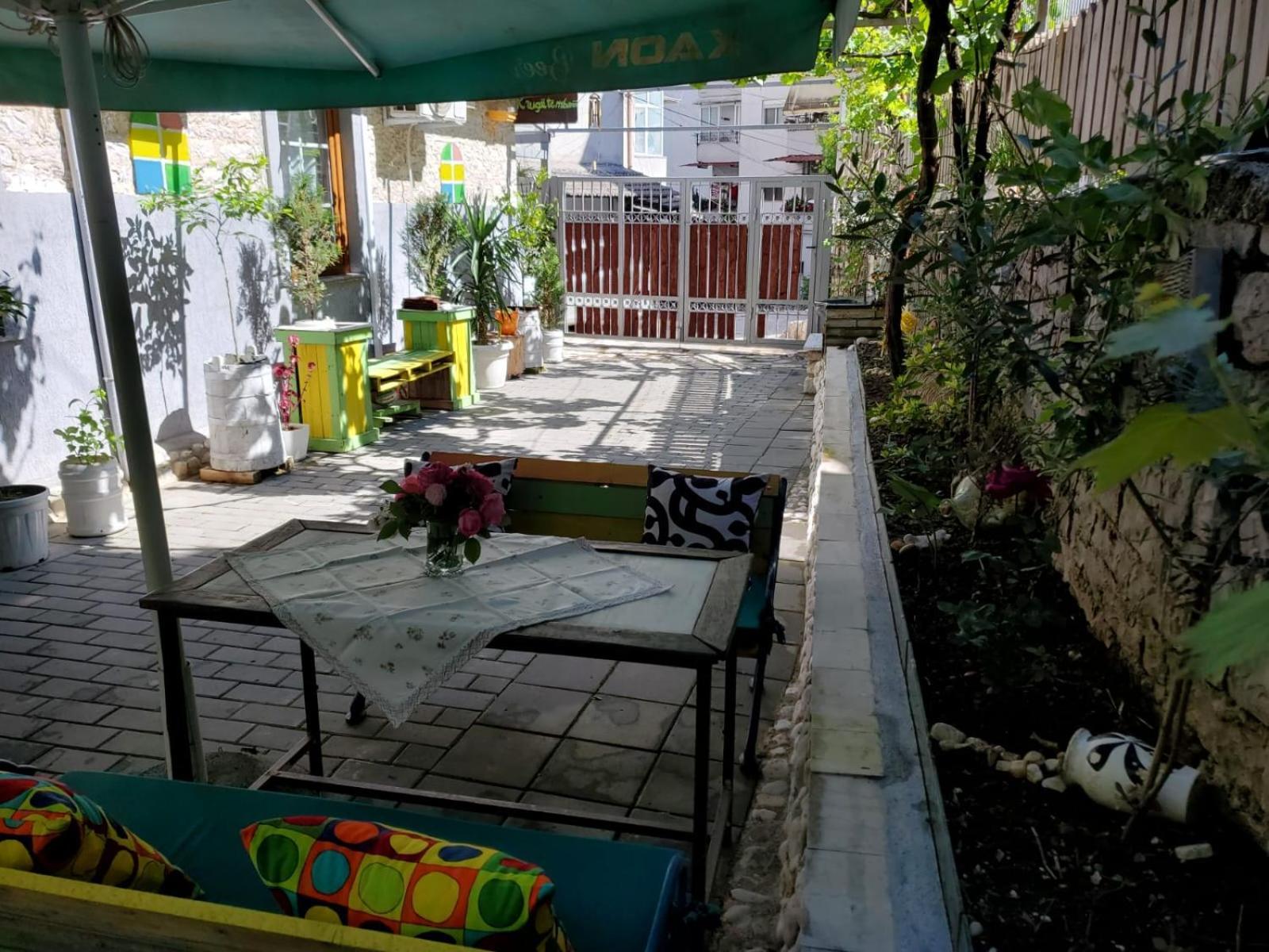 Aria Guesthouse Gjirokaster Luaran gambar
