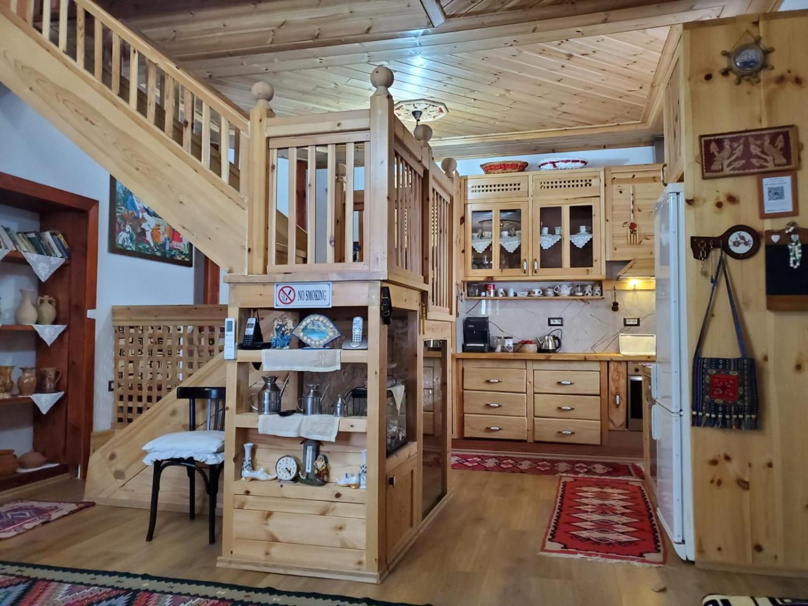 Aria Guesthouse Gjirokaster Luaran gambar