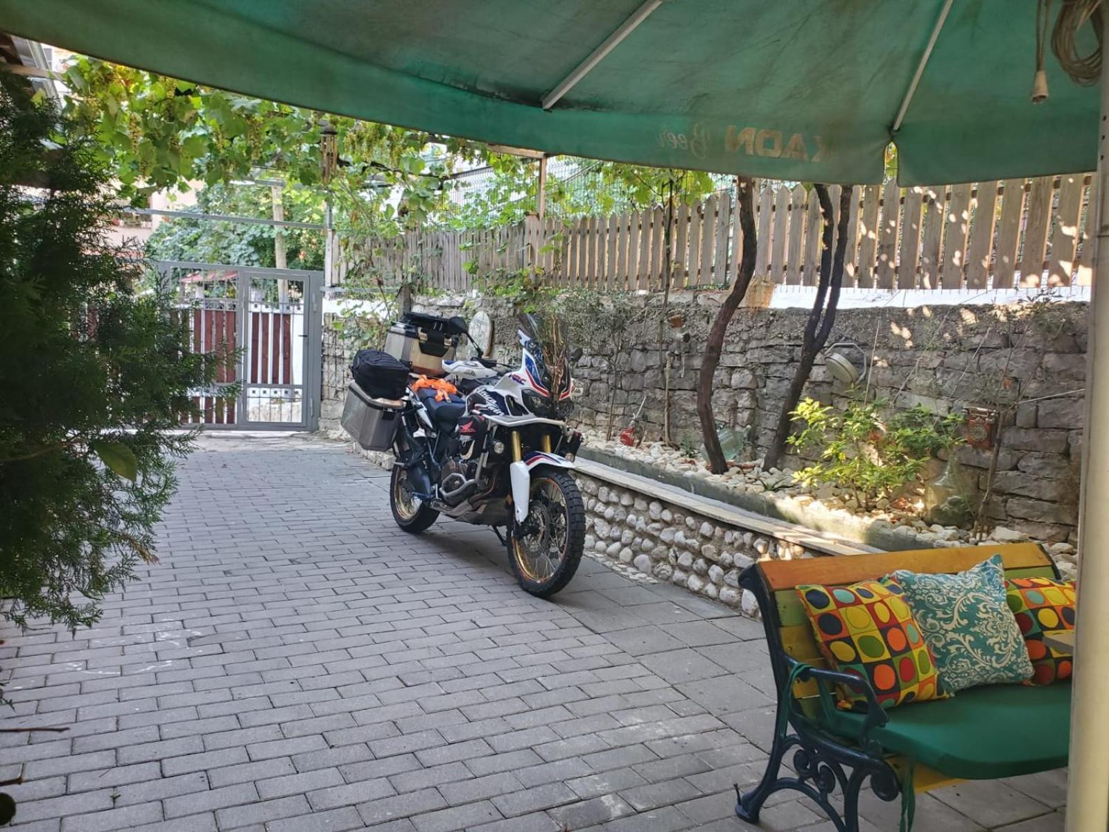 Aria Guesthouse Gjirokaster Luaran gambar