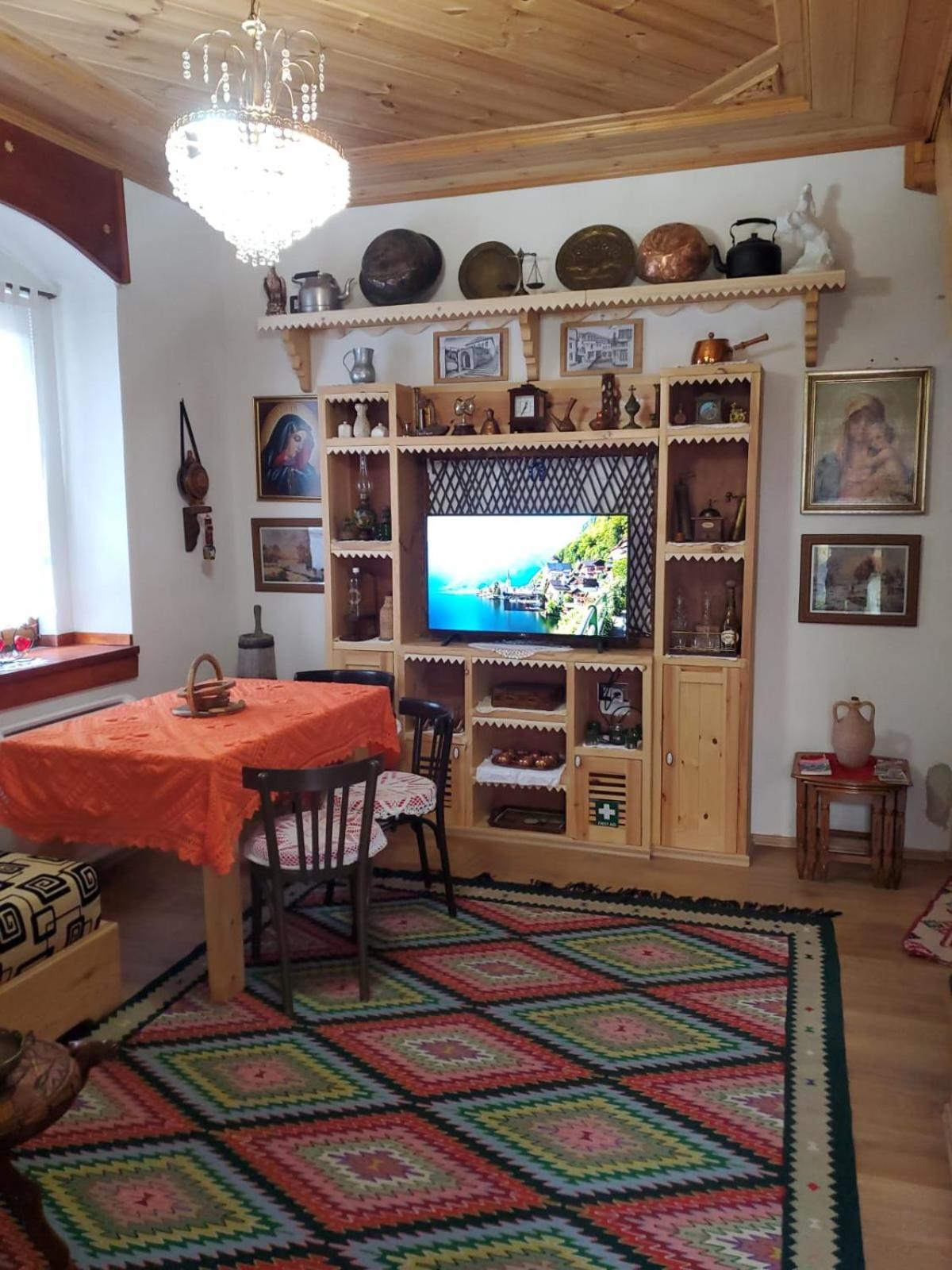Aria Guesthouse Gjirokaster Luaran gambar