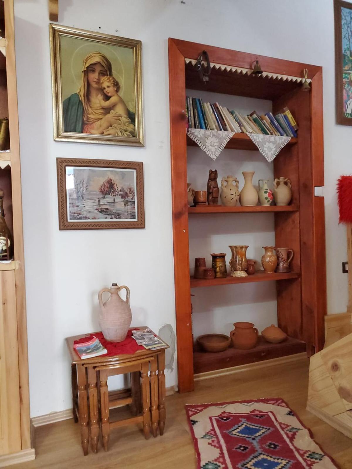 Aria Guesthouse Gjirokaster Luaran gambar