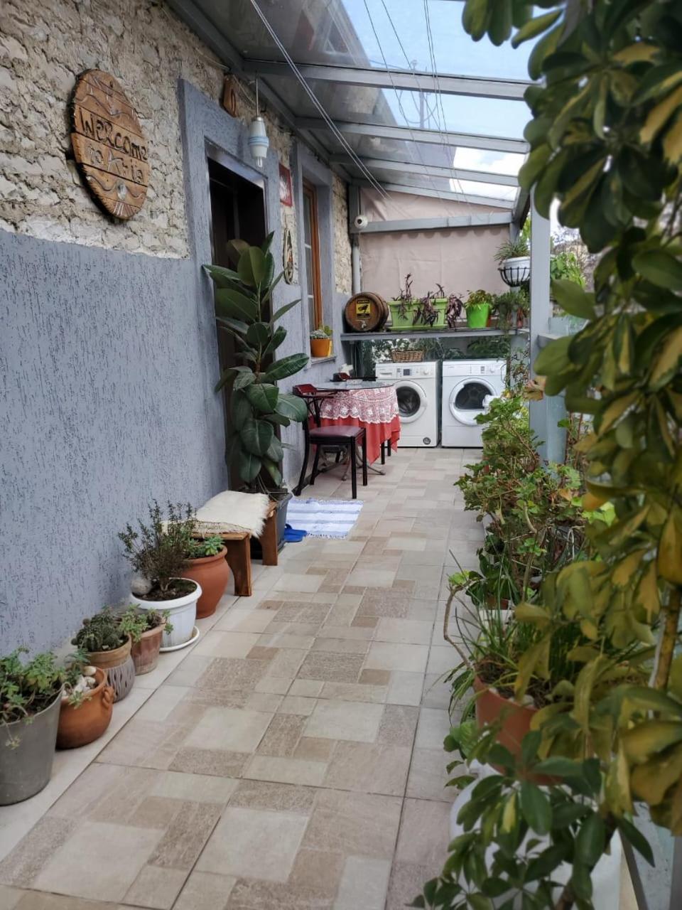 Aria Guesthouse Gjirokaster Luaran gambar